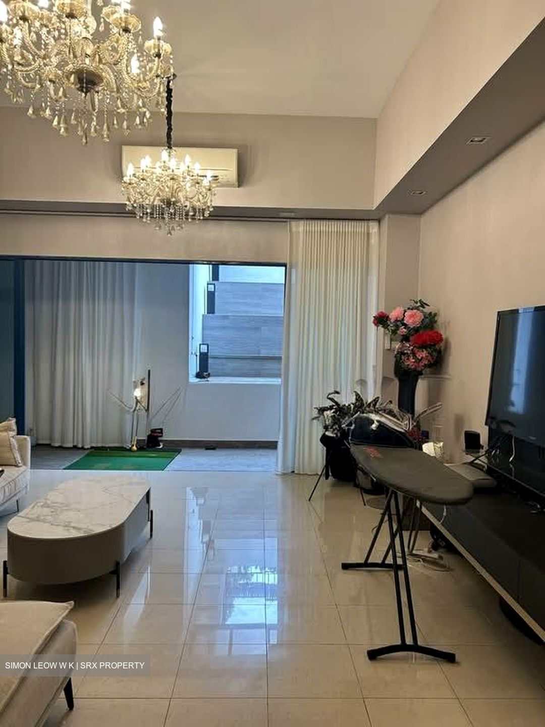 Dmanor (D16), Terrace #569342101